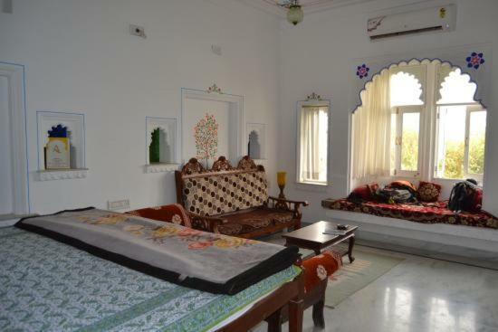 Hotel Aravali View Palace Udaipur Kültér fotó